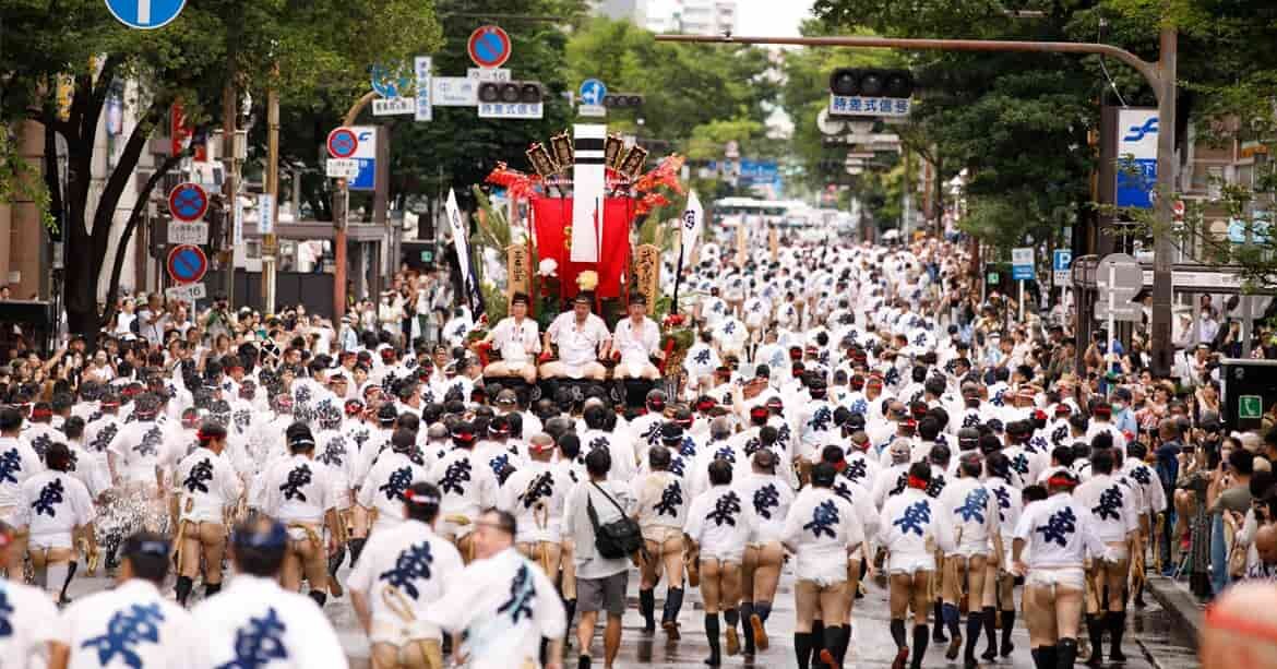 博多祇園山笠集団山笠見せ