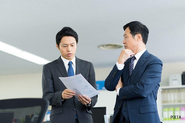 パワハラ判断、上司の「職務権限の遂行」と部下の「人権の尊重」はどちらが優先?