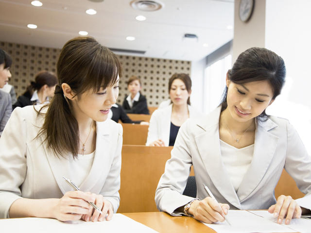 新入社員は先輩・上司を「まねる」ことで成長する